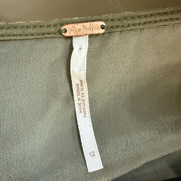 Free People Olive Crushed Velvet Jumpsuit size 12 - Picture 8 of 8